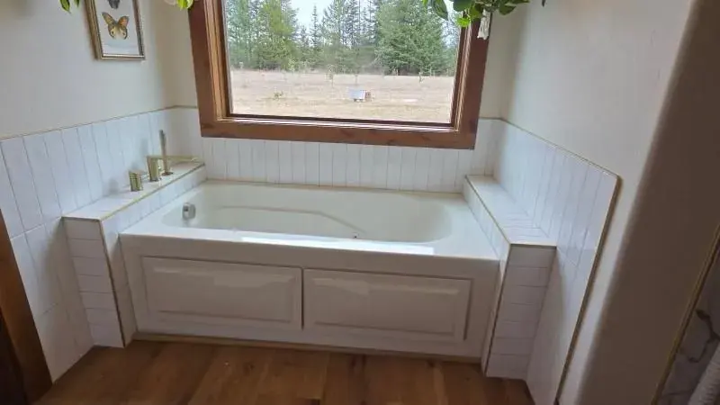 White Tiled Bathroom Finish